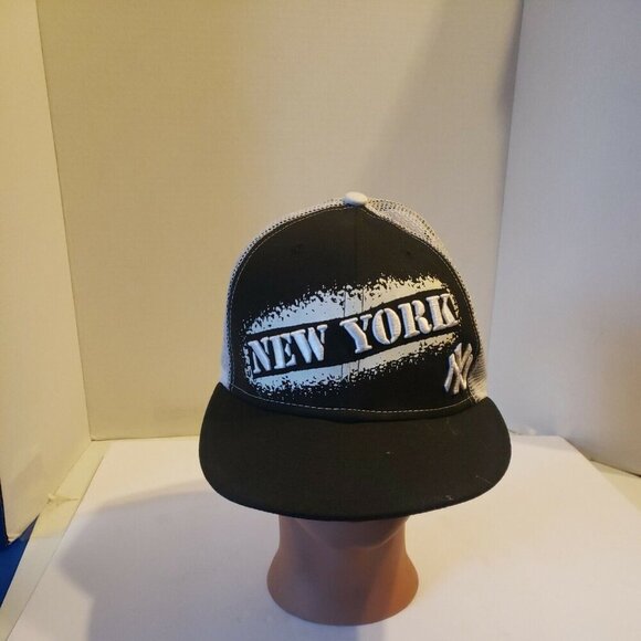 ball cap New York Yankees New Era MLB 59FIFTY Black Cap Hat 7 1/8 - Picture 1 of 5